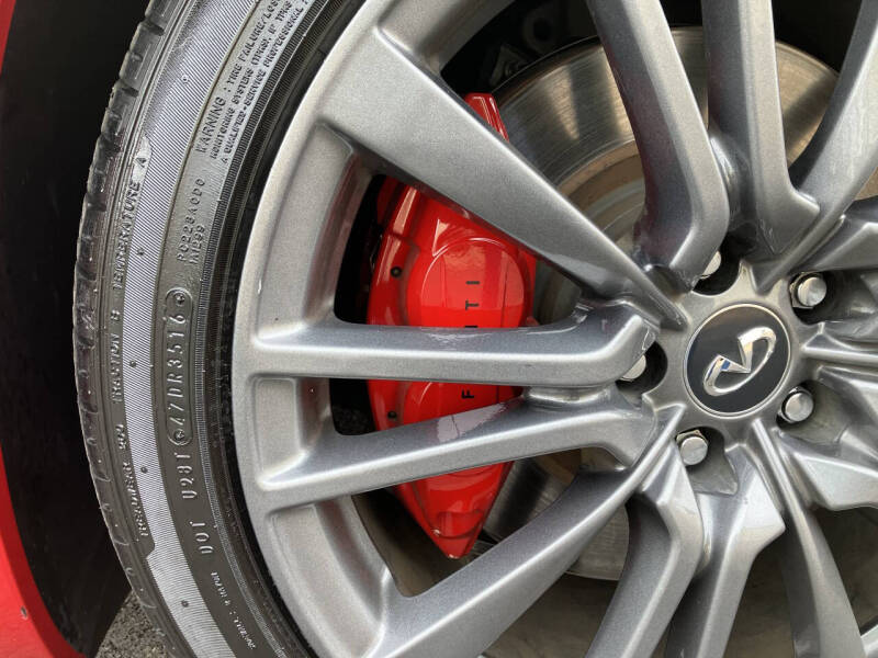 2017 Infiniti Q60 Red Sport 400