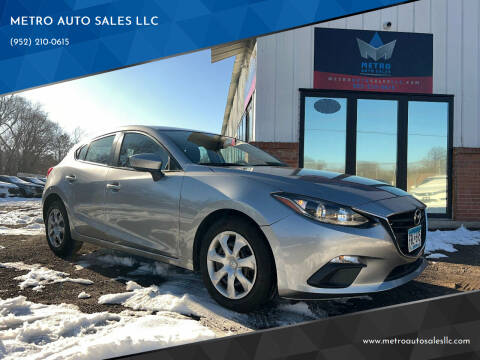 2016 Mazda MAZDA3 for sale at METRO AUTO SALES LLC in Lino Lakes MN