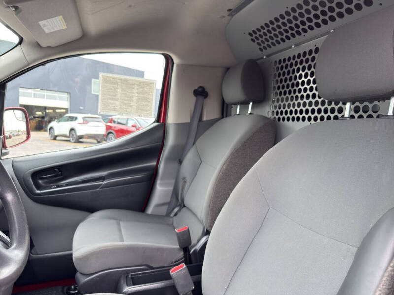 2017 Nissan NV200 SV