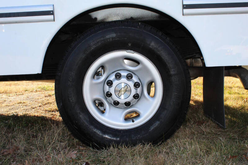 2025 Chevrolet Express 3500