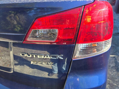 2011 Subaru Outback 2.5i Limited