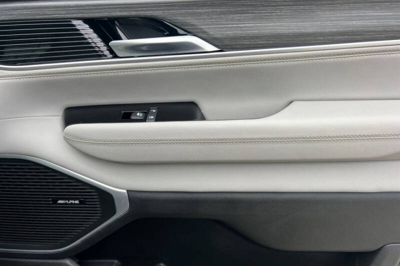 2023 Jeep Wagoneer Series III