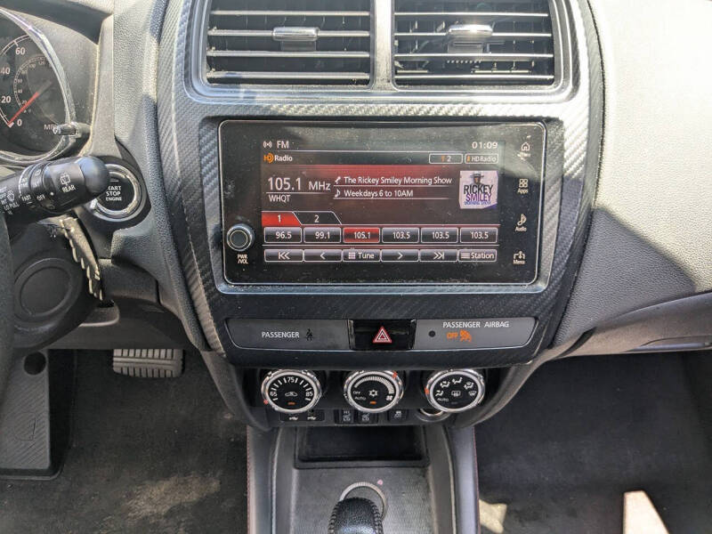 2019 Mitsubishi Outlander Sport SE