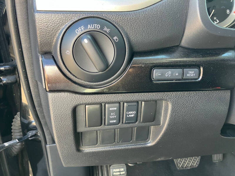 2019 Nissan Titan SV