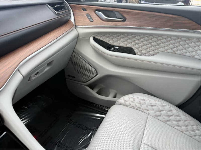 2021 Jeep Grand Cherokee L Summit