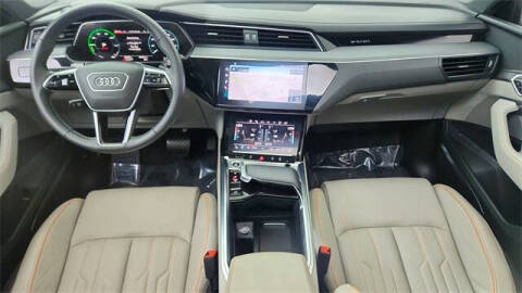 2024 Audi Q8 e-tron quattro Prestige