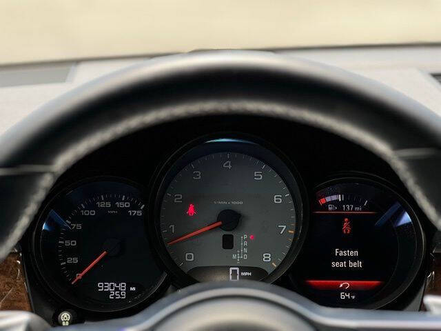 PorscheMacan34