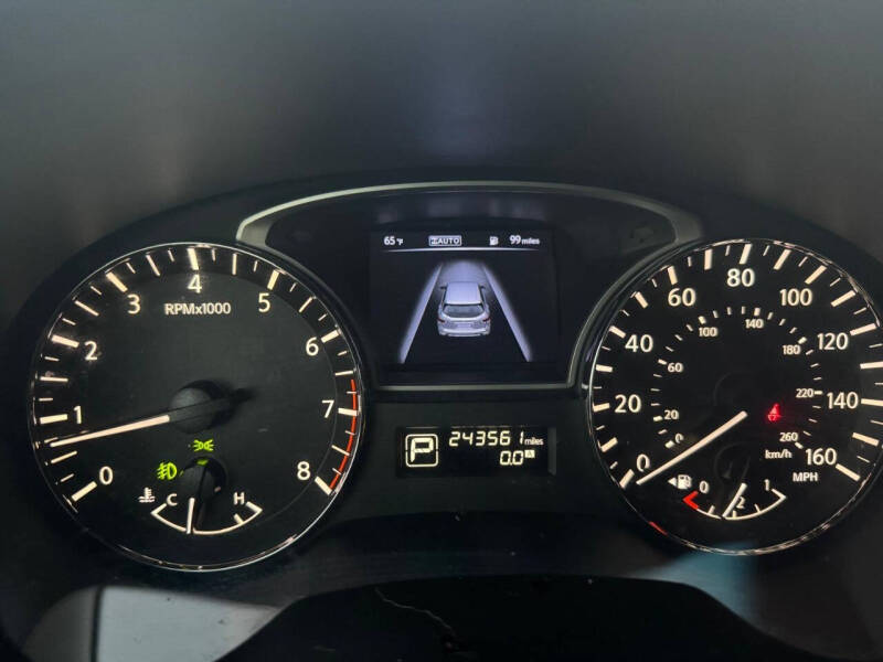 2015 Nissan Pathfinder SV