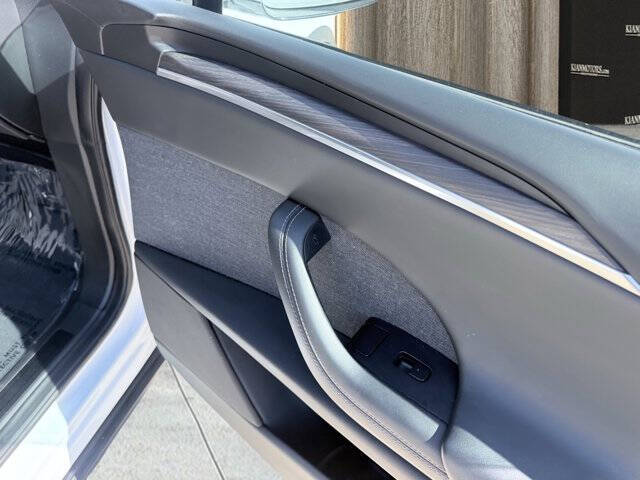 2023 Tesla Model X Standard Range