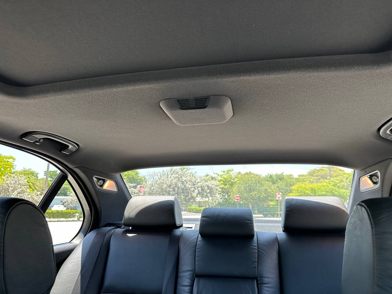 2003 BMW 5 Series 23