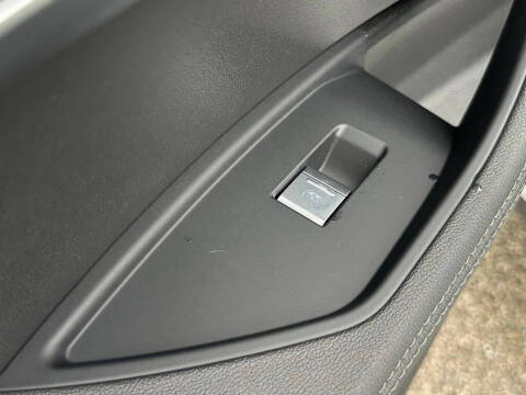 2024 Audi Q8 e-tron quattro Premium Plus