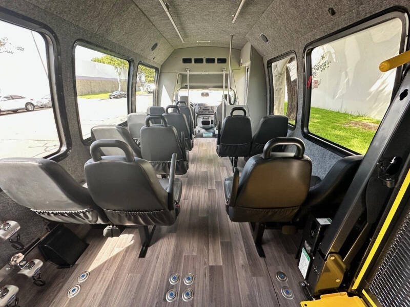 2024  Ford E-350