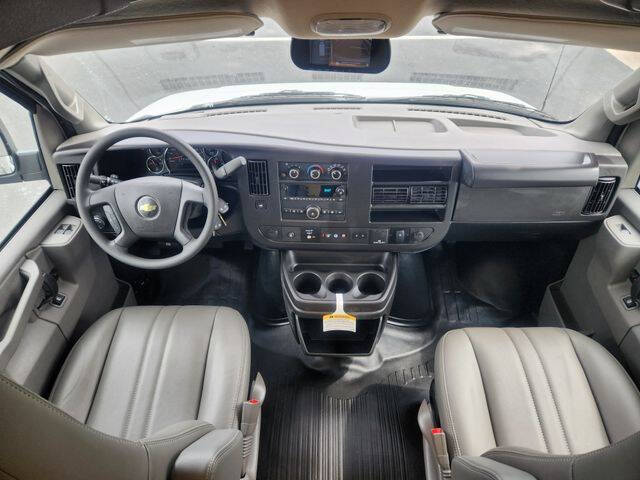 2024 Chevrolet Express 3500