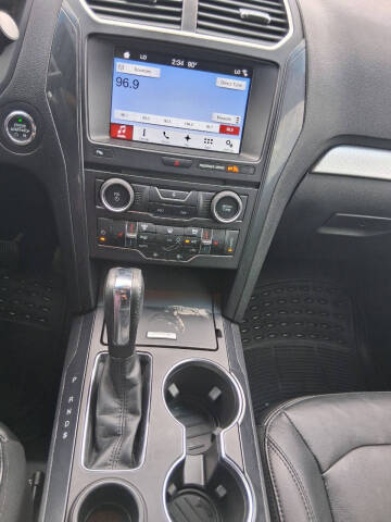 2017 Ford Explorer XLT