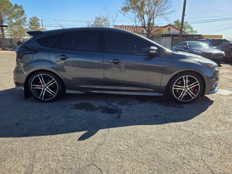 2018 Ford Focus ST