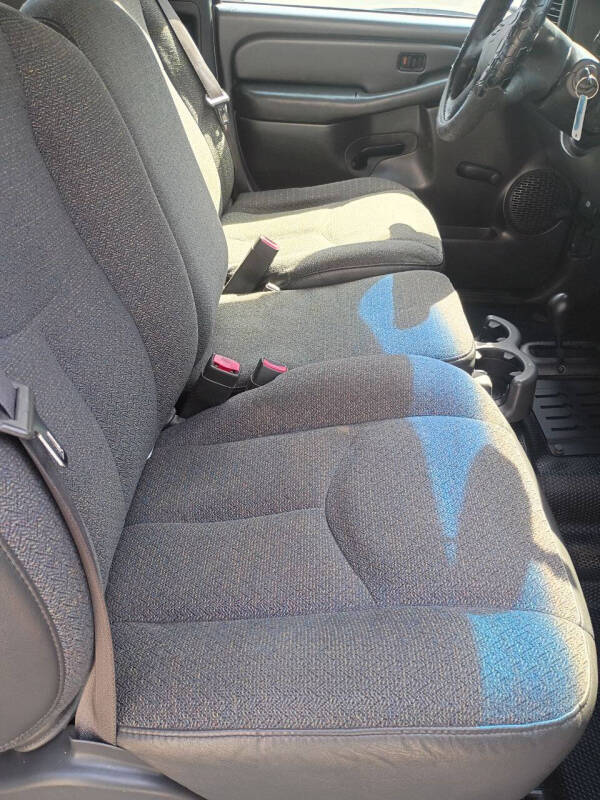 2003 Chevrolet Silverado 1500 LS