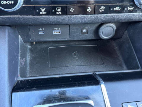 2023 Mitsubishi Outlander PHEV SE