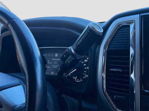 2020 Nissan Titan SV