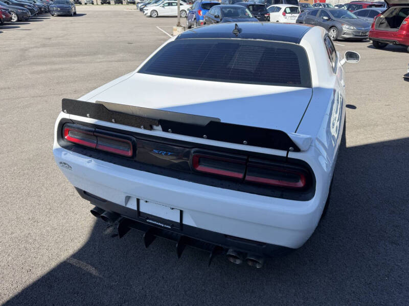 2015 Dodge Challenger SRT 392