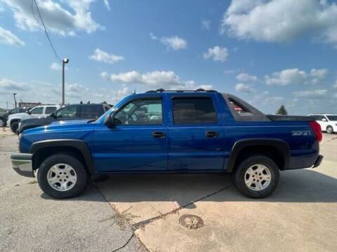 2004 Chevrolet Avalanche for sale at THEILEN AUTO SALES in Clear Lake IA