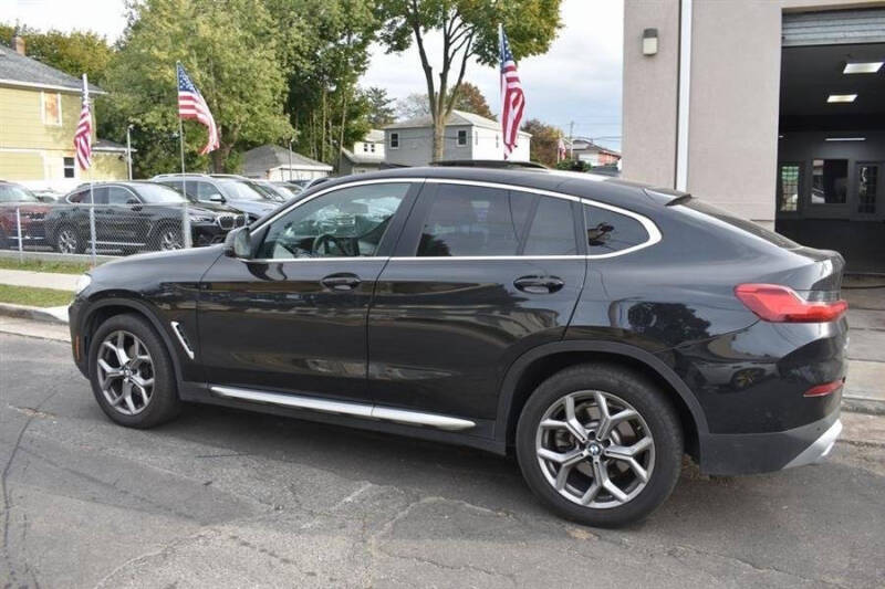 2024 BMW X4 xDrive30i