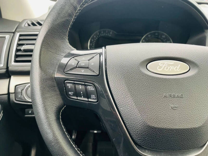 2019 Ford Explorer Platinum