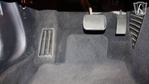 2004 Ford Thunderbird Deluxe