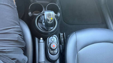 2017 MINI Hardtop 4 Door Cooper