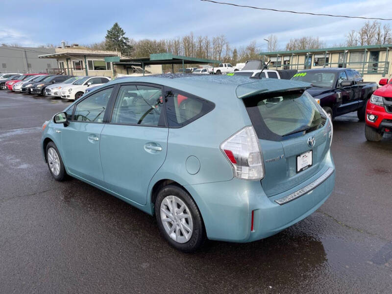 2014 Toyota Prius v