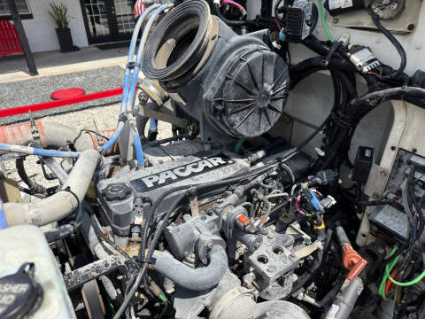 2018 Peterbilt 337
