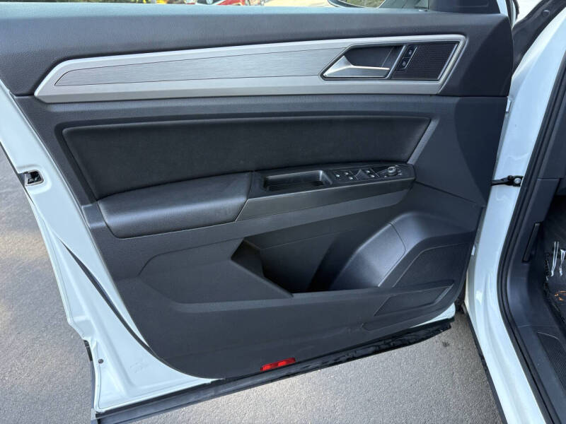 2019 Volkswagen Atlas V6 SE