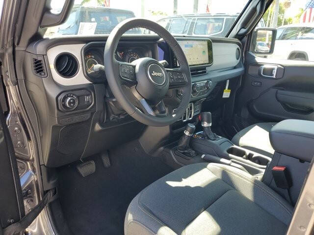 2025 Jeep Gladiator Sport S