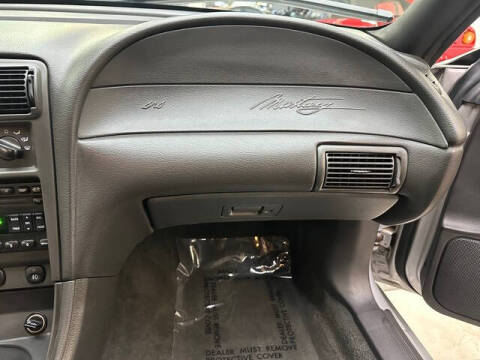 2002 Ford Mustang GT Deluxe