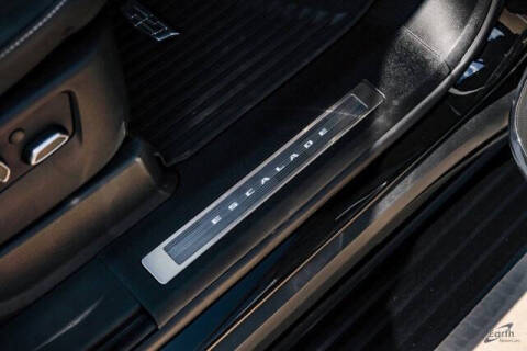 2025 Cadillac Escalade-V