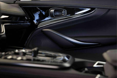 2025 Aston Martin DBX 707