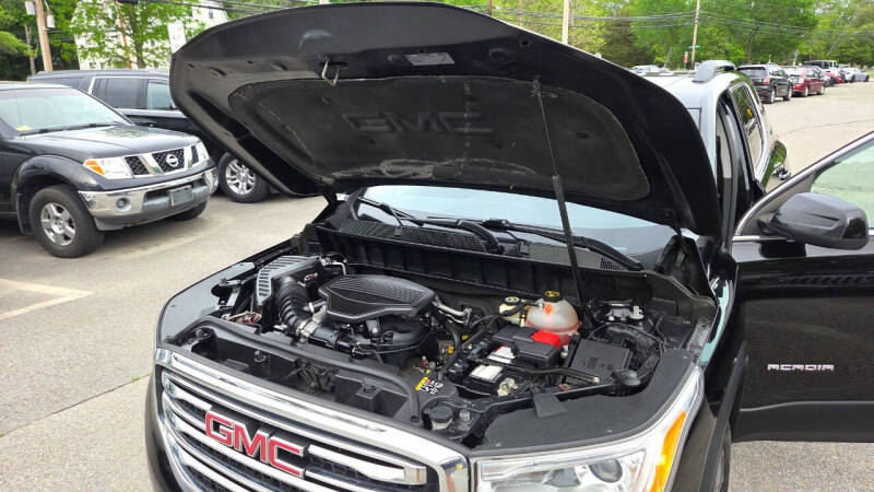 2017 GMC Acadia SLT-1