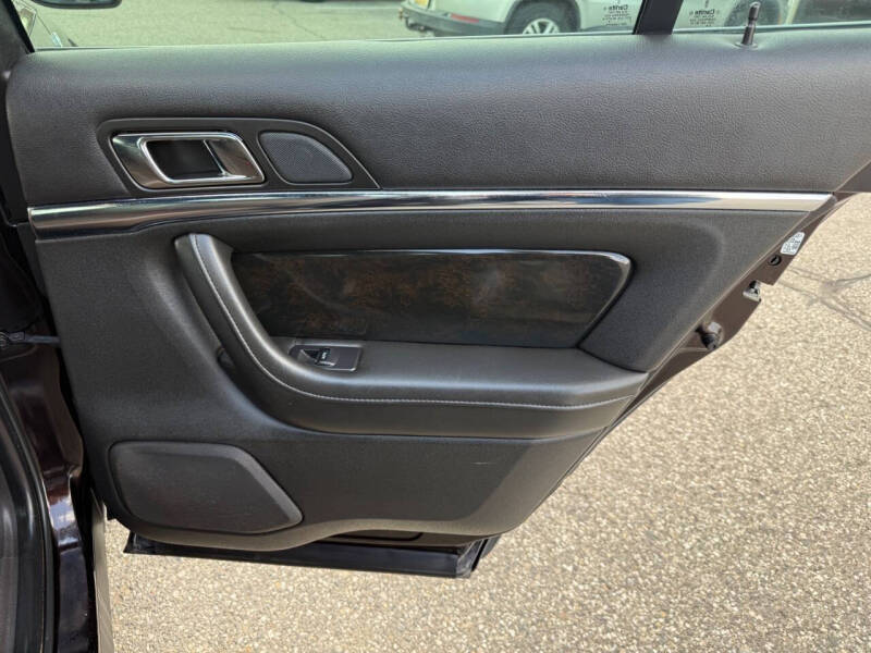 2013 Lincoln MKS