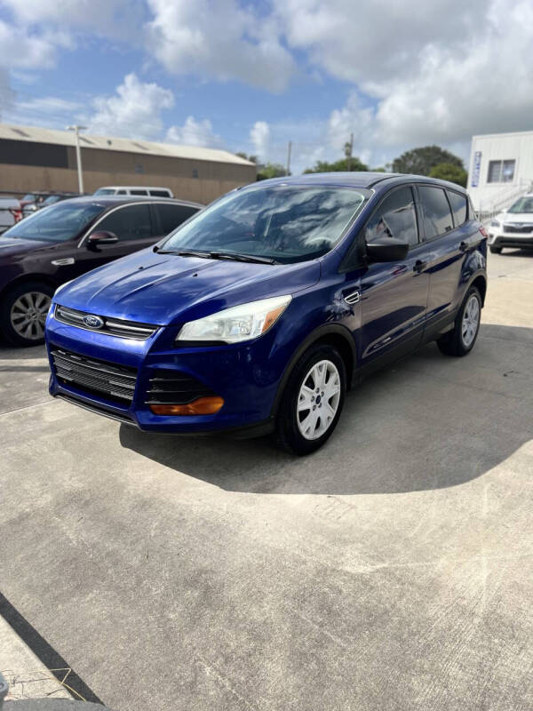 2014 Ford Escape S