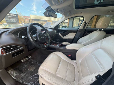 2017 Jaguar F-PACE 35t Prestige