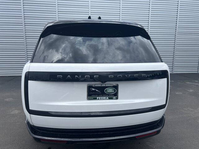 2025 Land Rover Range Rover P530 SE