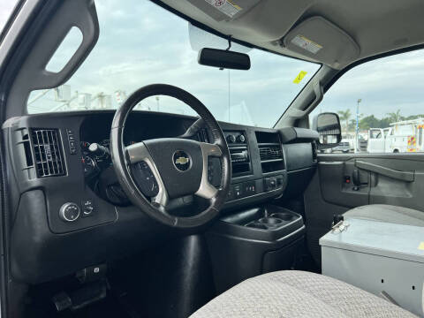 2016 Chevrolet Express 2500