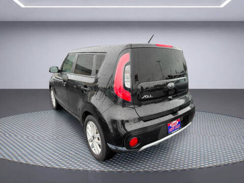 2019 Kia Soul +