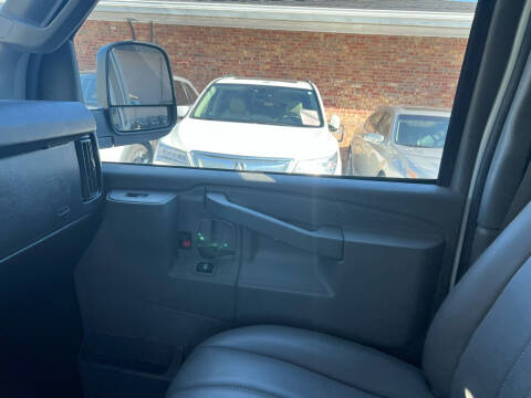 2019 GMC Savana 2500