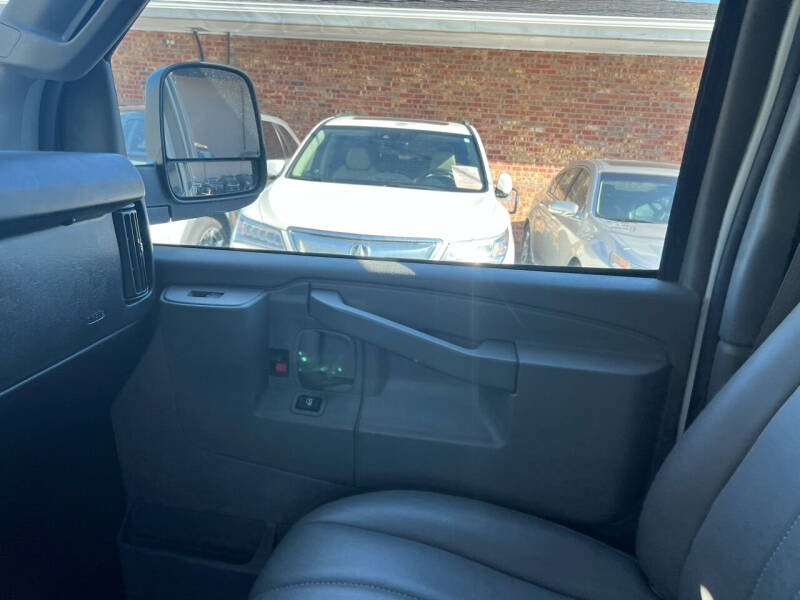 2019 GMC Savana 2500