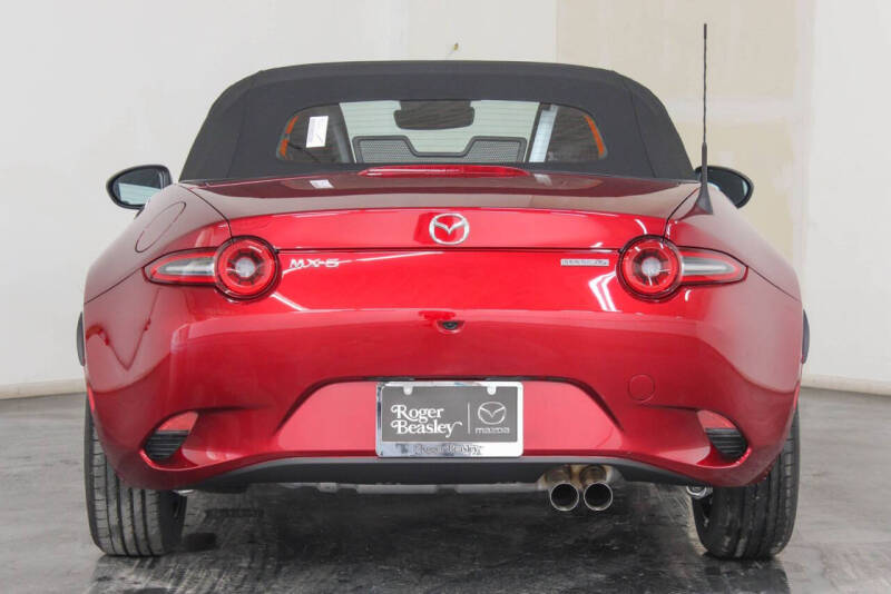 2025 Mazda MX-5 Miata Sport