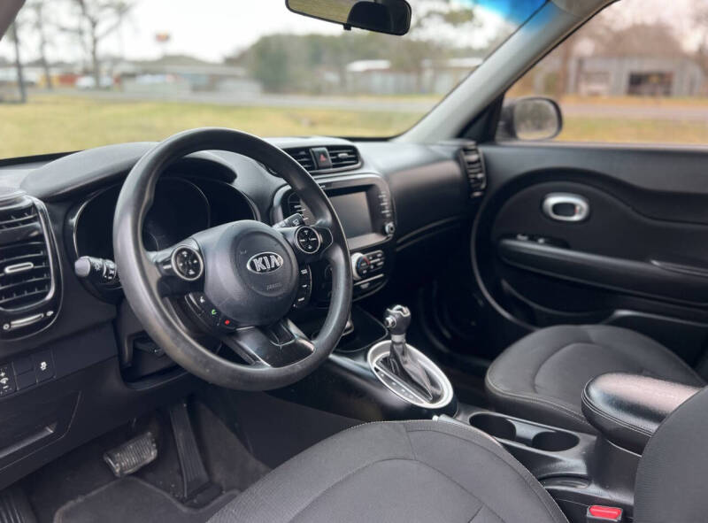 2019 Kia Soul +