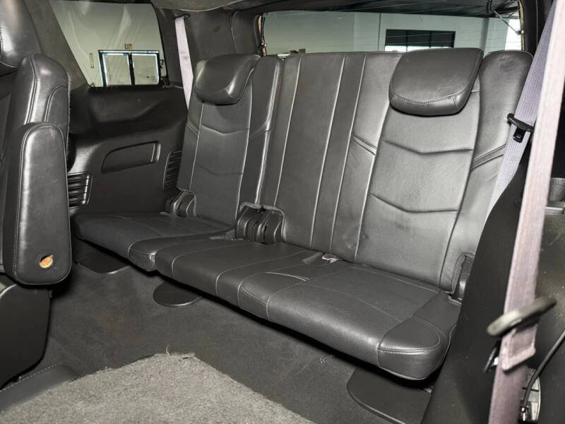 2017 Cadillac Escalade Platinum