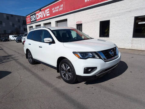 2017 Nissan Pathfinder S