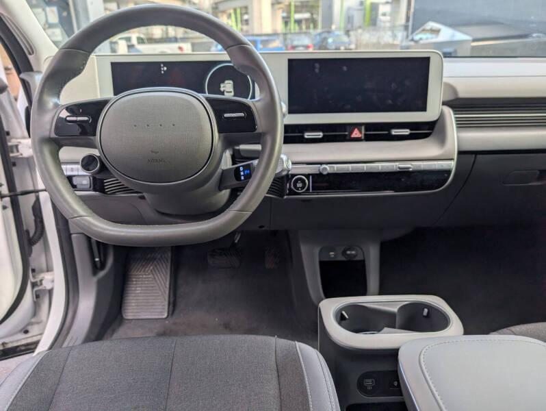 2024 Hyundai Ioniq 5 SEL