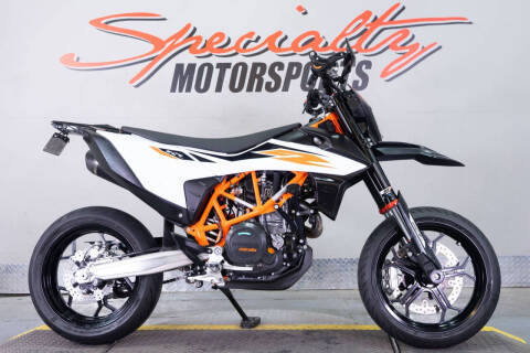 2019 KTM 690 SMC R